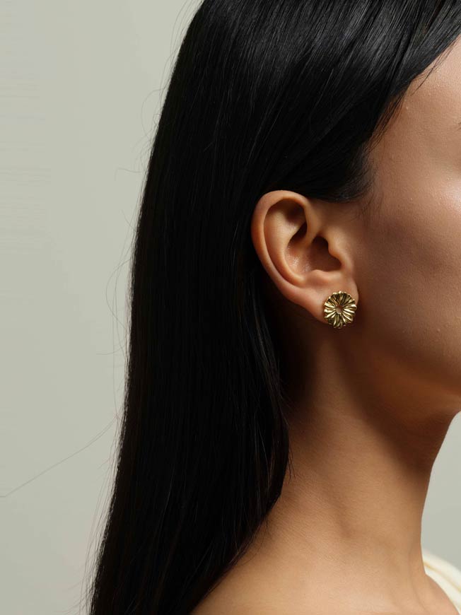LUCE Flora Silver Studs- Dahlia