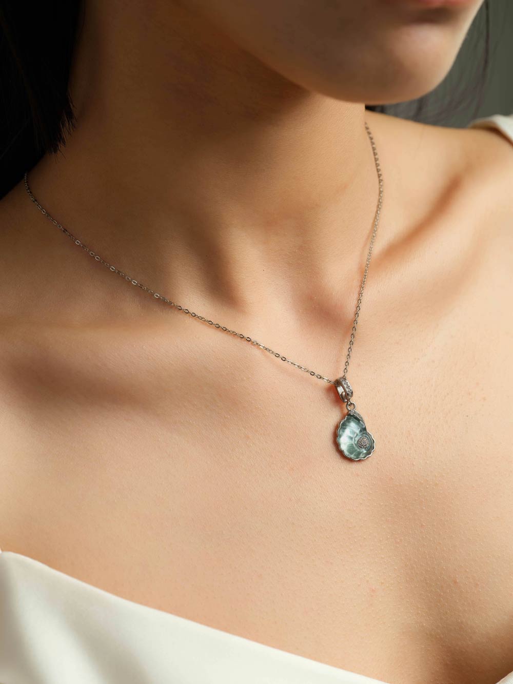 LUCE Pure Silver Necklace - Shells