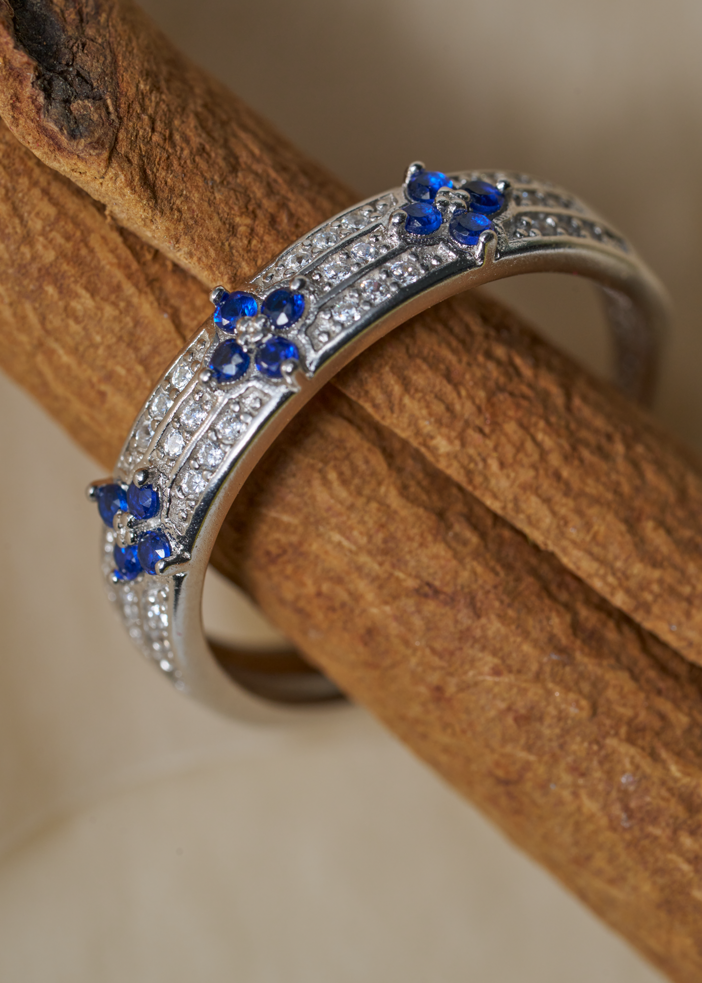 LUCE Flora Silver Band Ring - Gentian