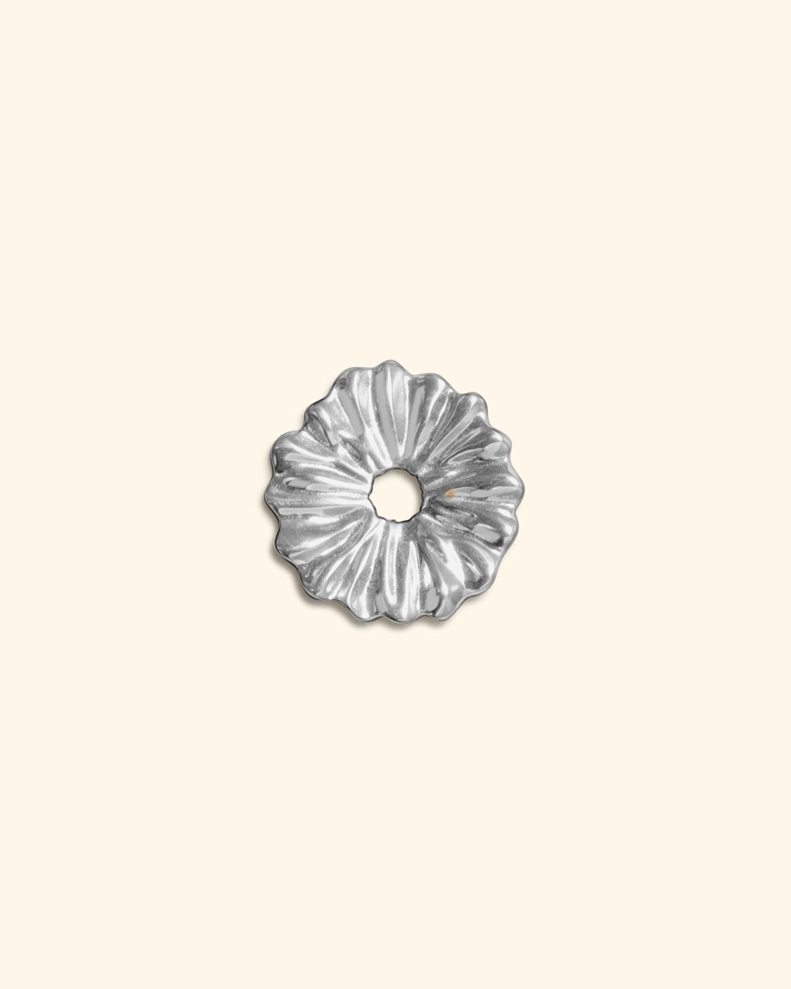 LUCE Flora Silver Studs- Dahlia